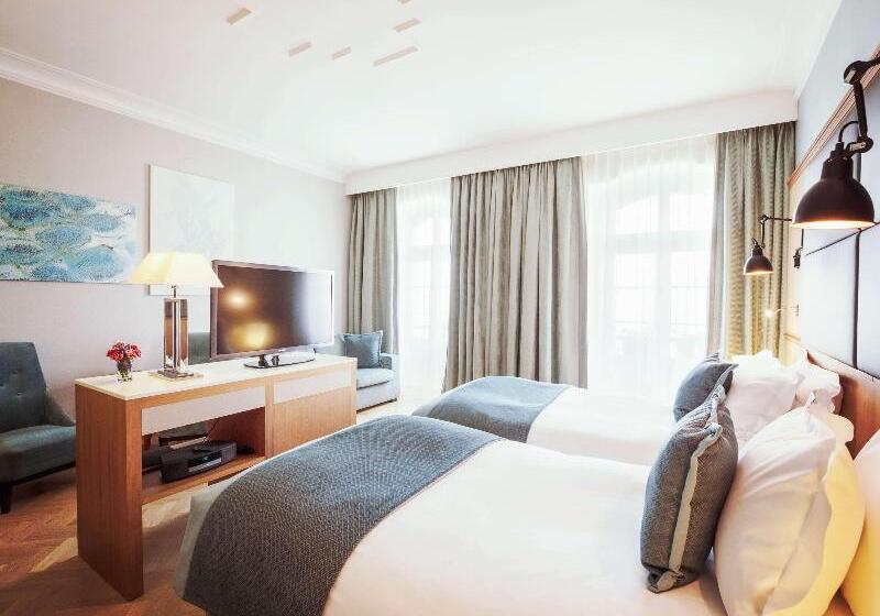 스위트 킹사이즈 침대, Comfort Inn & Suites Pueblo
