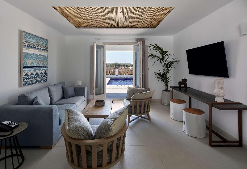 Люкс Дюплекс, Sea Breeze Santorini Beach Resort, Curio Collection Hilton