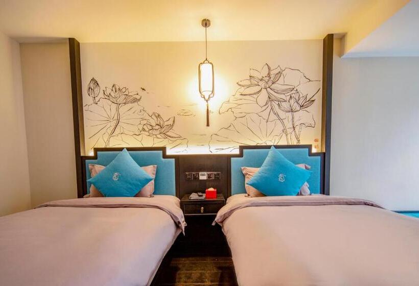 Номер Стандарт, Xijian Hotel   Kunming Dongfeng East Road Dashuying Metro Station
