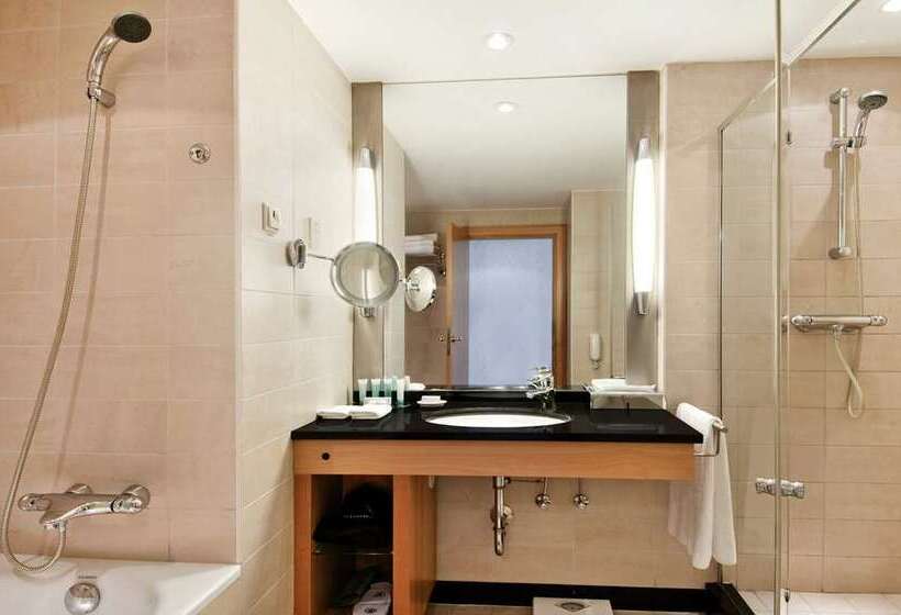 اتاق خانوادگی, Doubletree By Hilton Adana