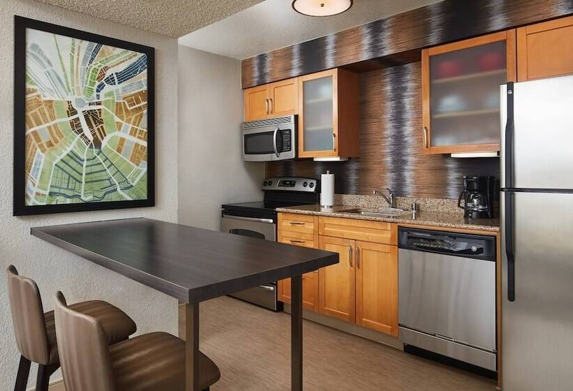 标准工作室, Residence Inn Irvine Spectrum