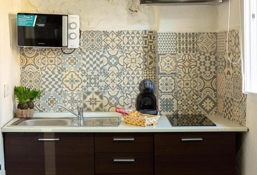 Люкс Superior, Fortress Jacuzzi Suites