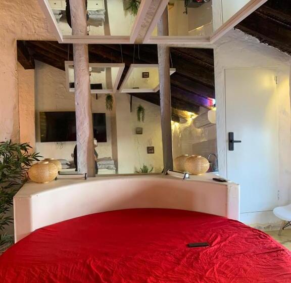 Люкс Вид на Горы, Fortress Jacuzzi Suites