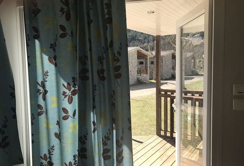 Дом 2 Спальни, Camping Pirinenc