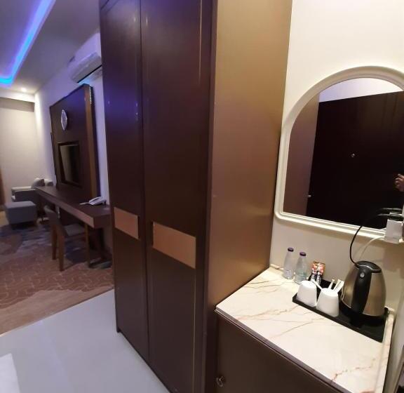 Номер Deluxe, Qasr Alshamal