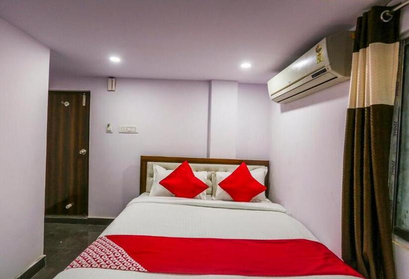 اتاق استاندارد, O Red Velvet Classic Near Netaji Subhash Chandra Bose International Airport