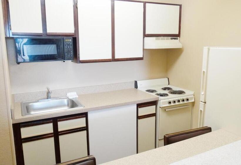 디럭스 스튜디오, Extended Stay America Suites  Wichita  East