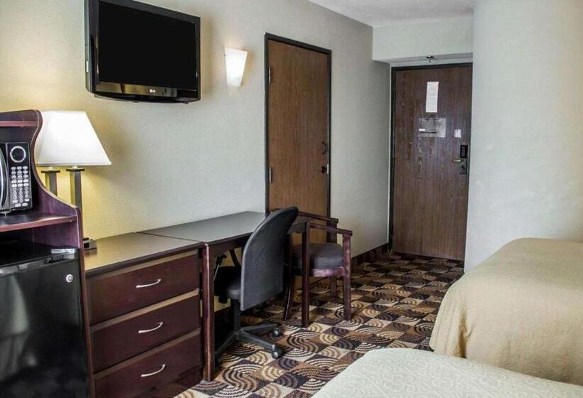 Номер Стандарт 2 Двуспальные Кровати, Quality Inn Brunswick Cleveland South