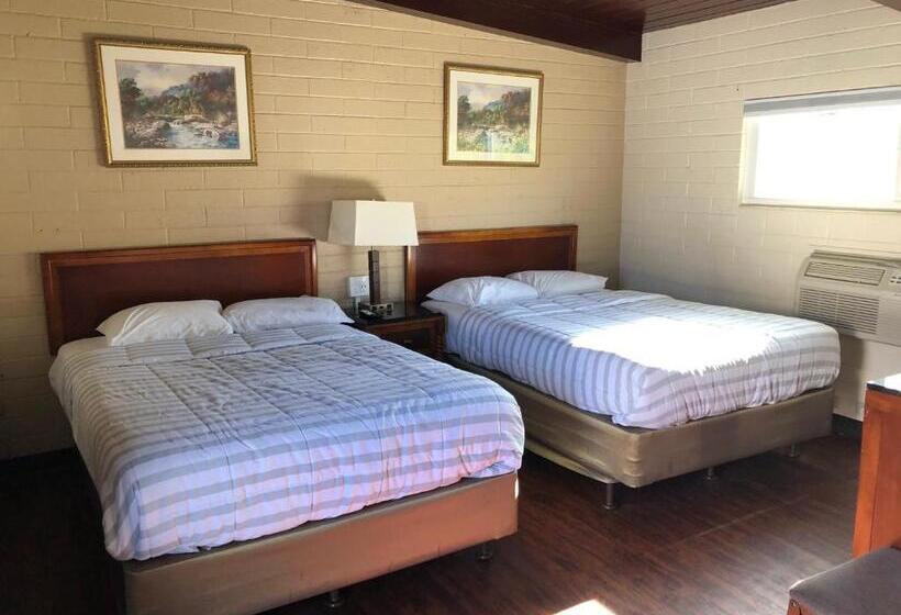 Четырехместный Номер Классик, Sierra Lodge Three Rivers