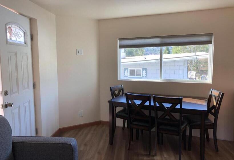 Апартаменты Deluxe 1 Спальня, Sierra Lodge Three Rivers