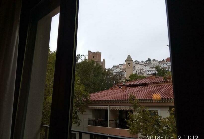 Номер Стандарт, Hostal Alcalá Del Jucar