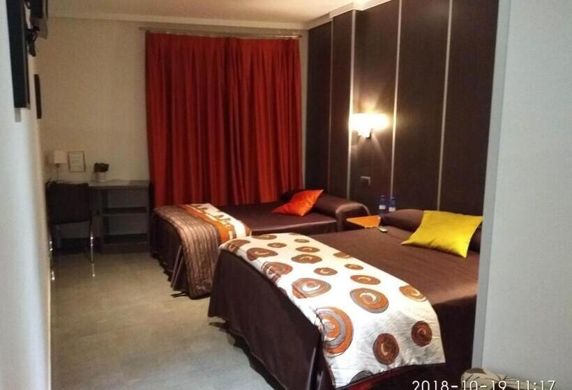 Номер Стандарт, Hostal Alcalá Del Jucar
