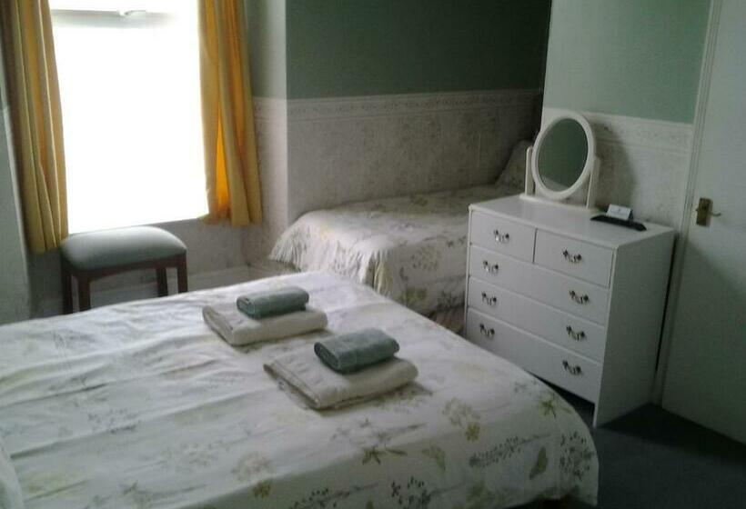 Номер Стандарт Трехместный, The Mount View Hotel, Bed & Breakfast