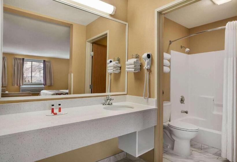 Стандартный Номер Кровать Кинг, Super 8 By Wyndham S Jordan/sandy/slc Area