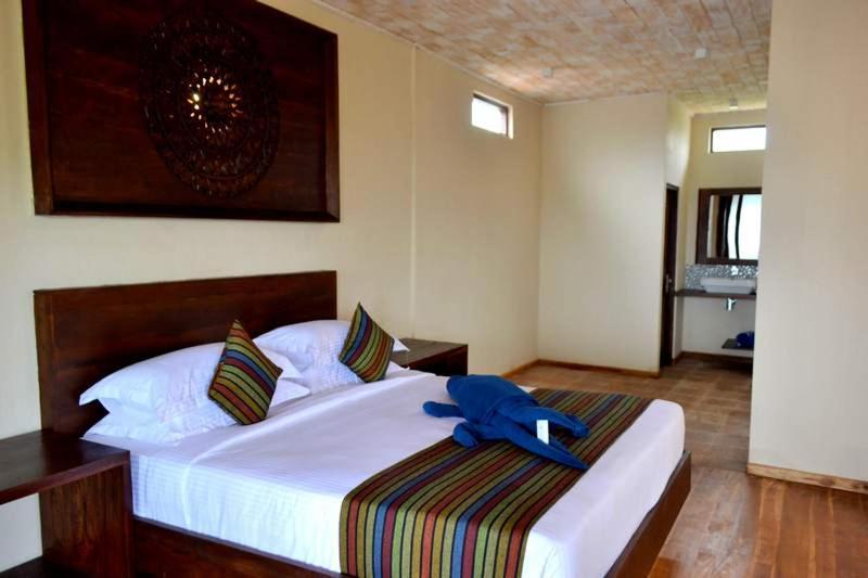اتاق لوکس با بالکن و چشم‌انداز دریا, Guru Beach Resort