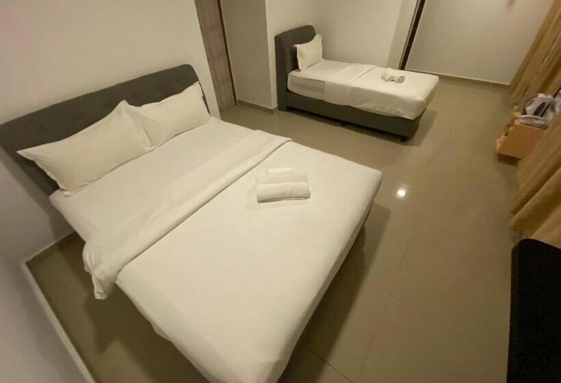 غرفة قياسية ثلاثية, Shobi Hotel Johor Bahru Near Ciq Jb