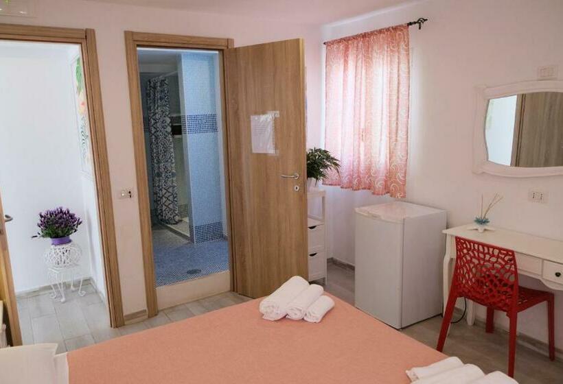 Номер Стандарт, Camere Dieci Maggio