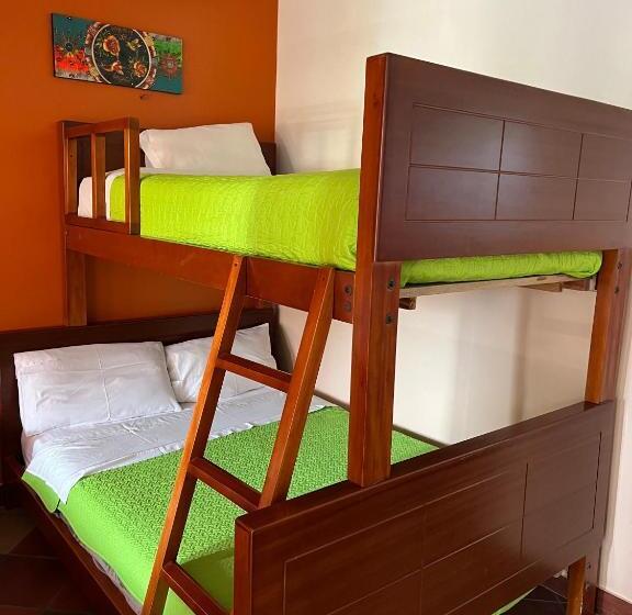 4인용 스탠다드 룸, Hostal Alpachaca   New Quito Airport