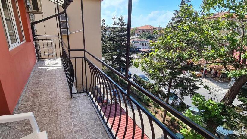 Студия Deluxe, Sineva Guest House