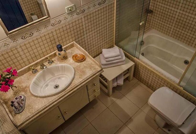 Дом 4 Спальни, A Casa Da Fazenda