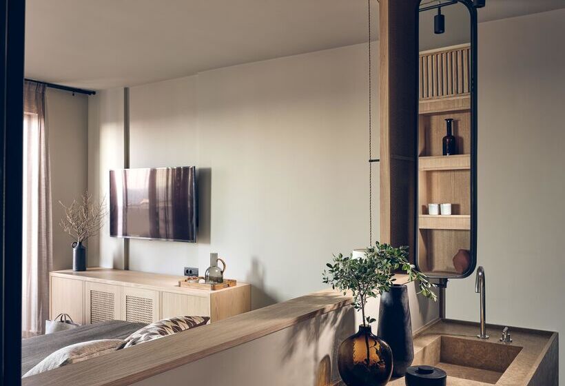 디럭스 룸 바다 전망, The Royal Senses Resort & Spa Crete, Curio Collection Hilton