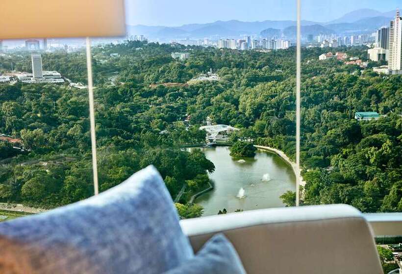 장애인용 디럭스룸, The Royal Senses Resort & Spa Crete, Curio Collection Hilton