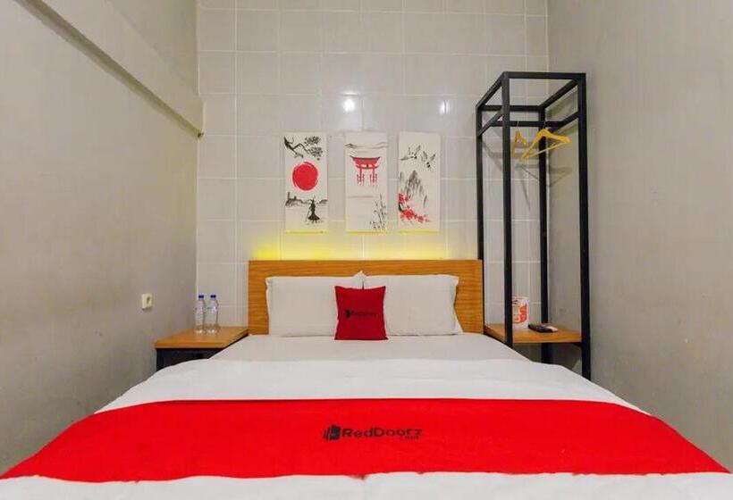 Номер Стандарт, Reddoorz @ Manukan Surabaya
