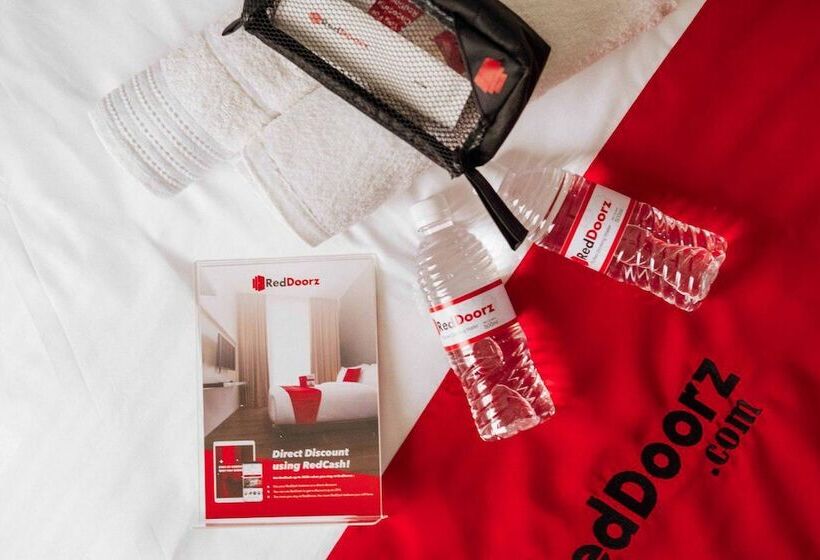 Номер Стандарт, Reddoorz @ Manukan Surabaya