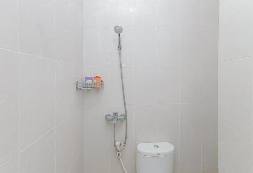 اتاق سوپریور, Urbanview Hotel Near Jatim Park 3 By Reddoorz