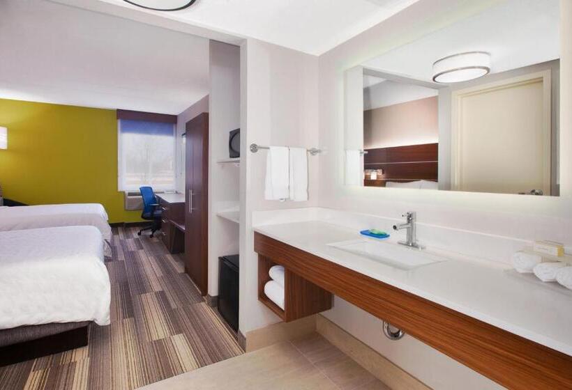 Номер Стандарт, Holiday Inn Express Fairfax Arlington Boulevard, An Ihg