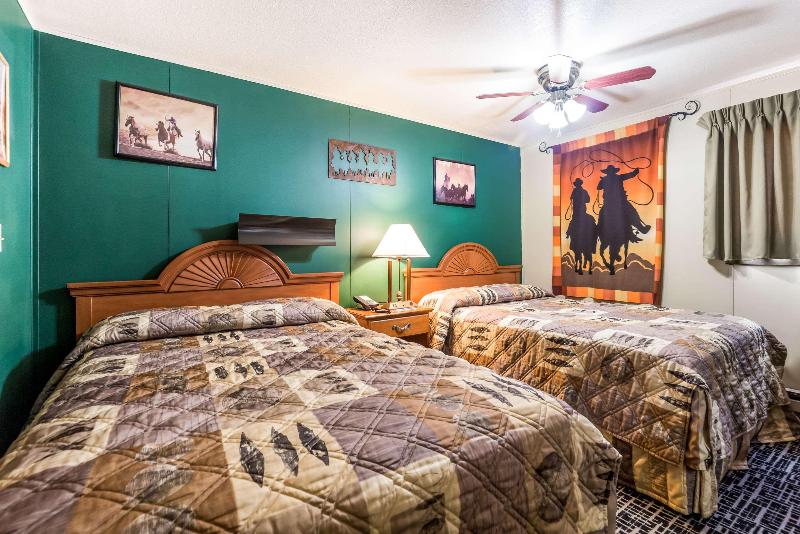 Номер Стандарт, Holiday Inn Express Fairfax Arlington Boulevard, An Ihg