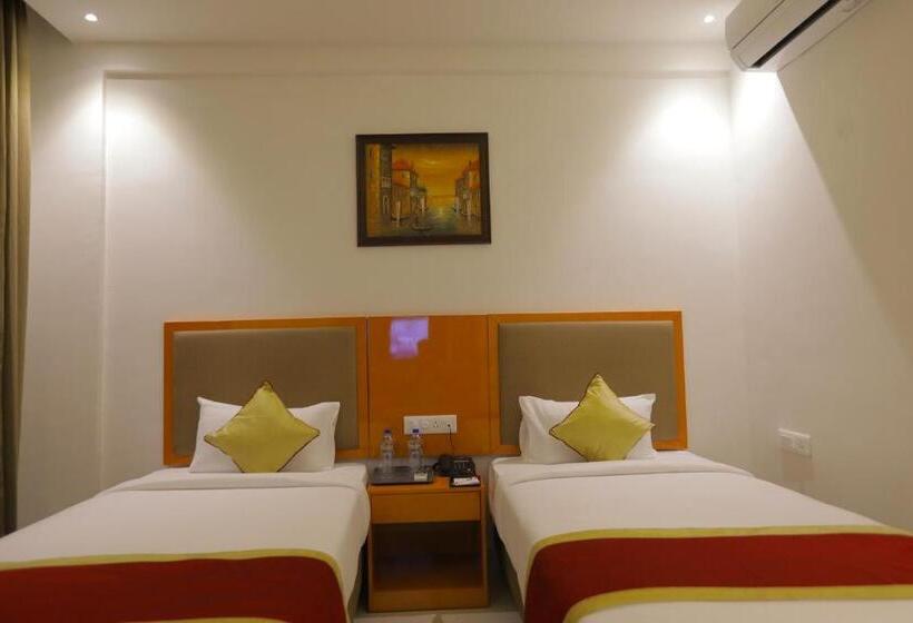 标准间带阳台, V One Hotel Ambara Elite