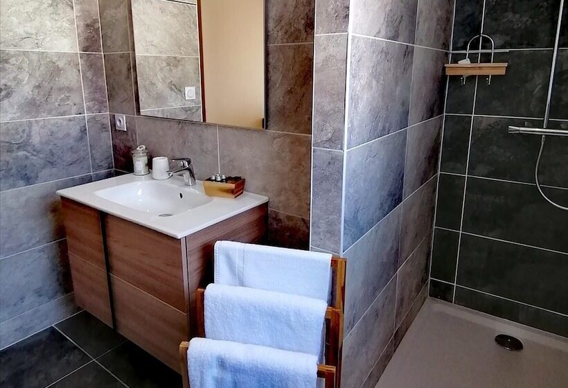 Семейный Номер, Les Chambres De La Cotinière   Bord De Saône   St Jean De Losne