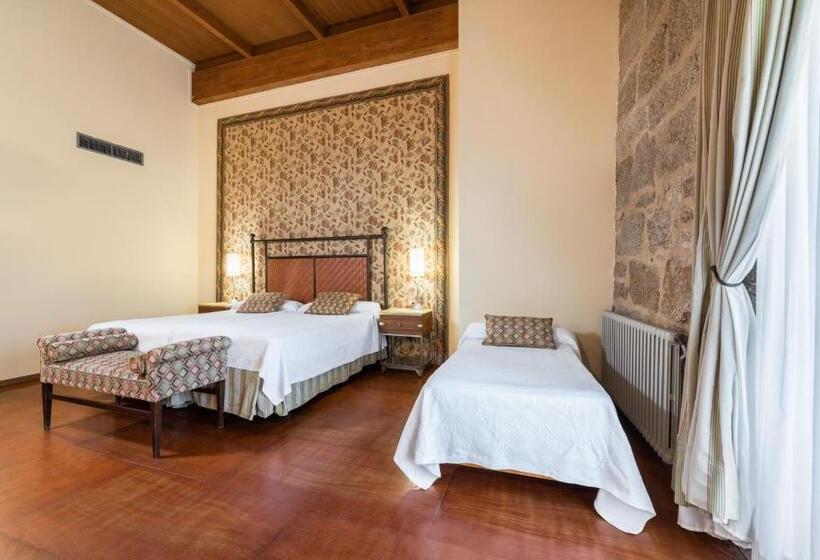 Трехместный Номер Базовый, Eurostars Monumento Monasterio De San Clodio