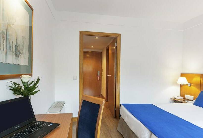 Номер Стандарт, Sercotel de Los Reyes
