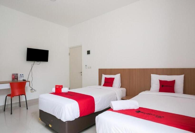 Номер Стандарт, Reddoorz Syariah Near Lapangan Pancasila Simpang Lima