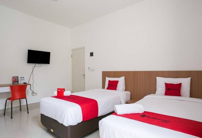 Номер Стандарт, Reddoorz Syariah Near Lapangan Pancasila Simpang Lima