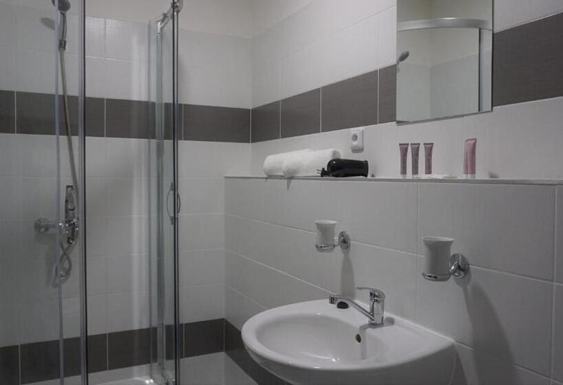 Номер Стандарт, Metropol Cb