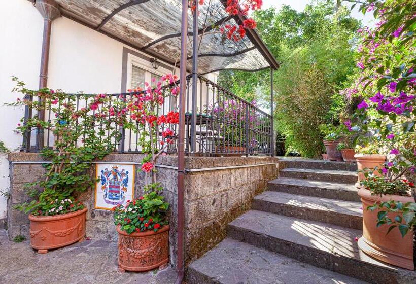 标准间带露台, Villa Maresca B&b