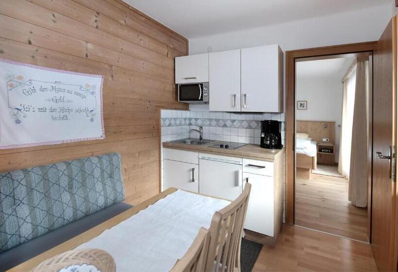 Апартаменты 1 Спальня с Балконом, Gästehaus Luise