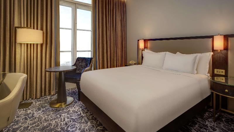 Номер Deluxe, Hilton London Euston