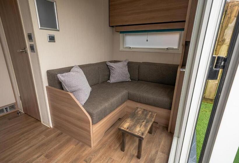 Номер Стандарт, Oak Tree Inn