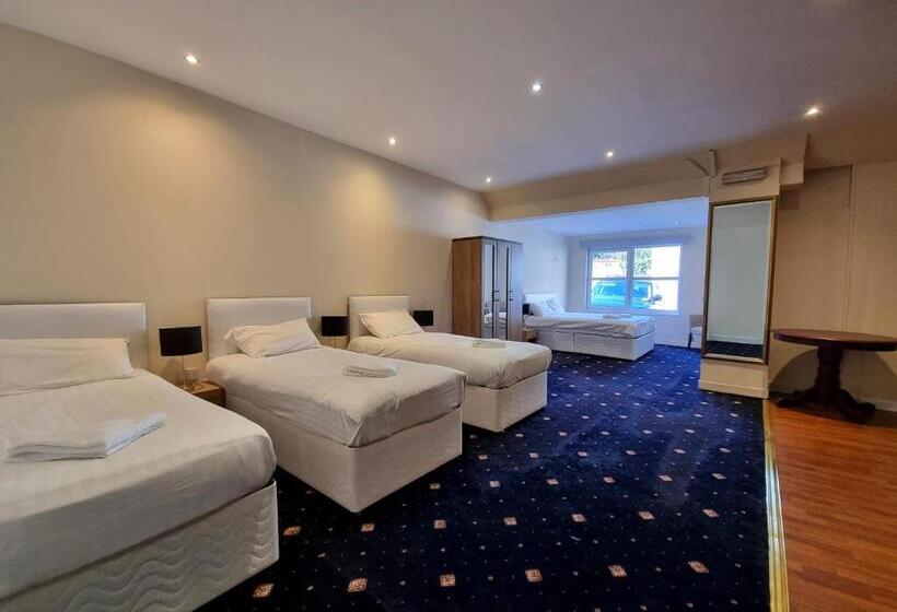 اتاق خانوادگی با سرویس بهداشتی مشترک, Park View House
