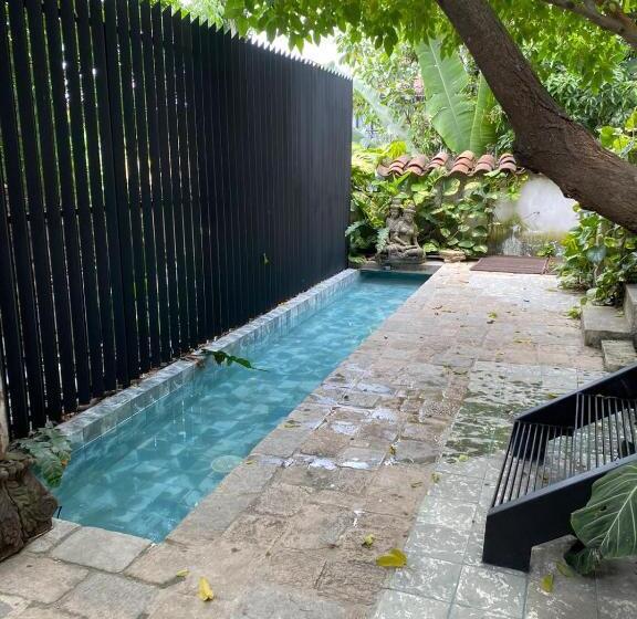스위트 킹사이즈 침대, Alko Hotel Casa Nispero