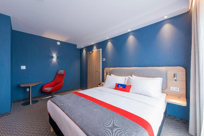 Номер Стандарт Адаптированный для Инвалидов, Holiday Inn Express Warsaw   Mokotow, An Ihg