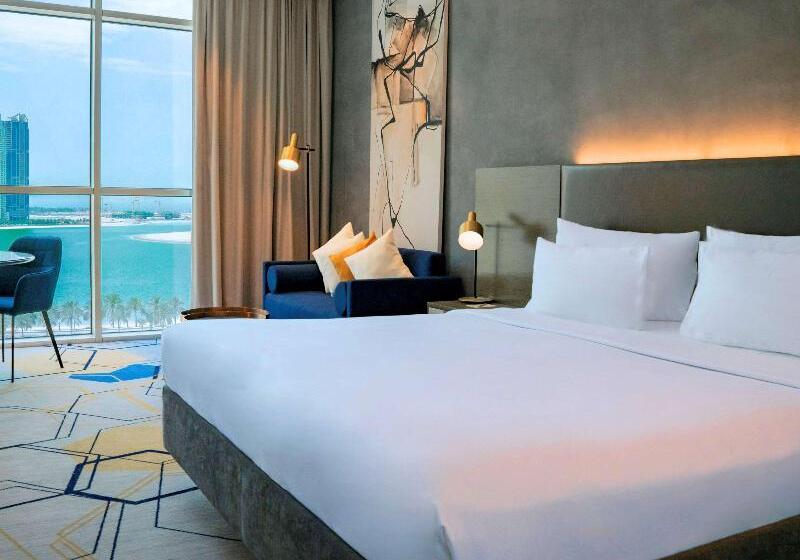 Люкс Повышенной Комфортности, Pullman Sharjah