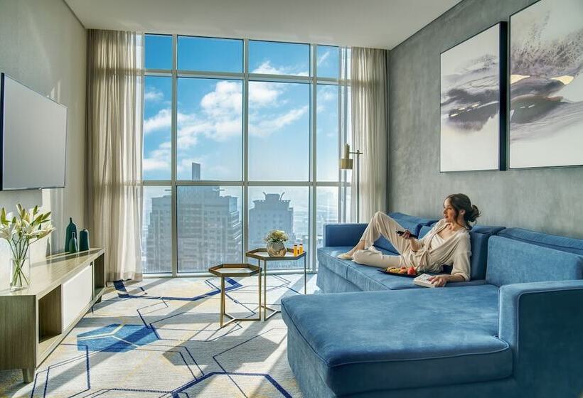Люкс Повышенной Комфортности, Pullman Sharjah