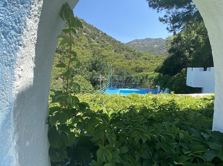 패밀리 스튜디오, Oleander S Garden Traditional Cretan Cottage