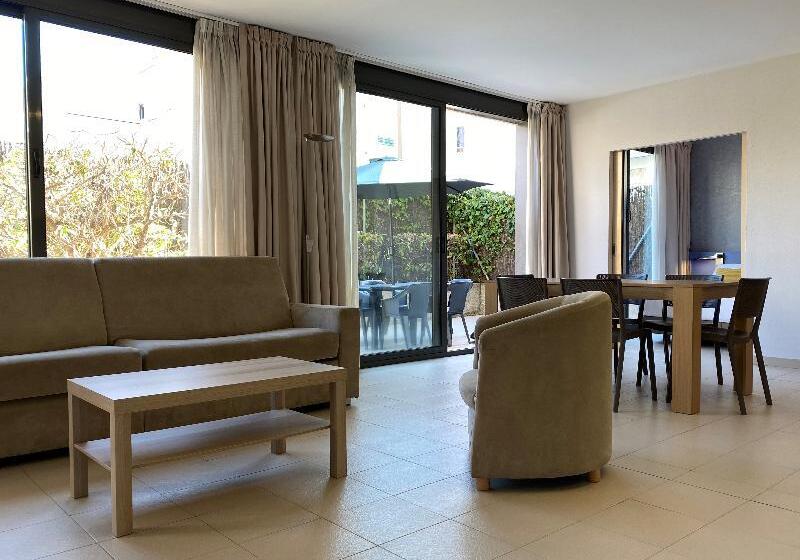 Апартаменты 2 Спальни, Atenea Park Suites & Apartments