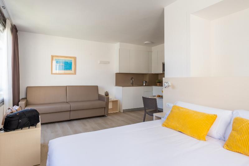 Студия Superior, Atenea Park Suites & Apartments